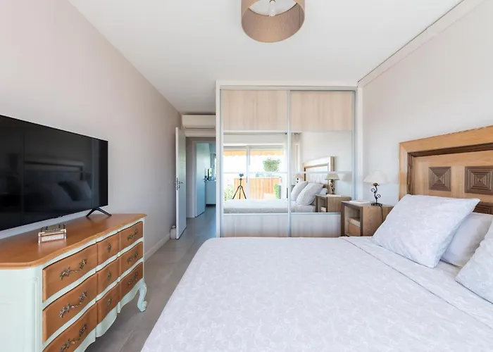 Happyfew Les Oliviers *