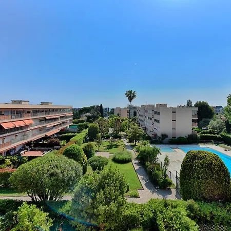 Happyfew Les Oliviers Апартаменти Антіб